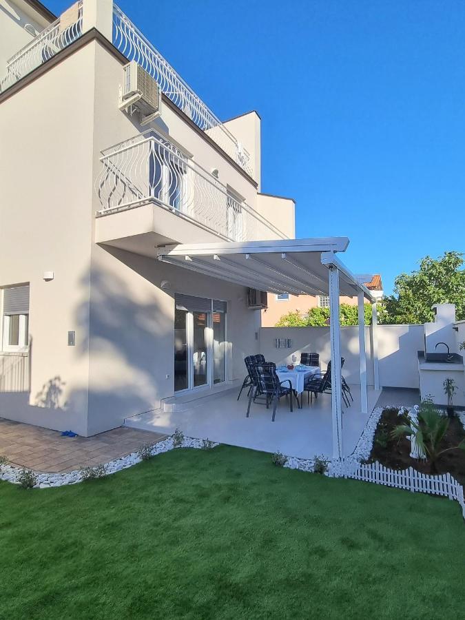 White House Posesi Villa Medulin Dış mekan fotoğraf