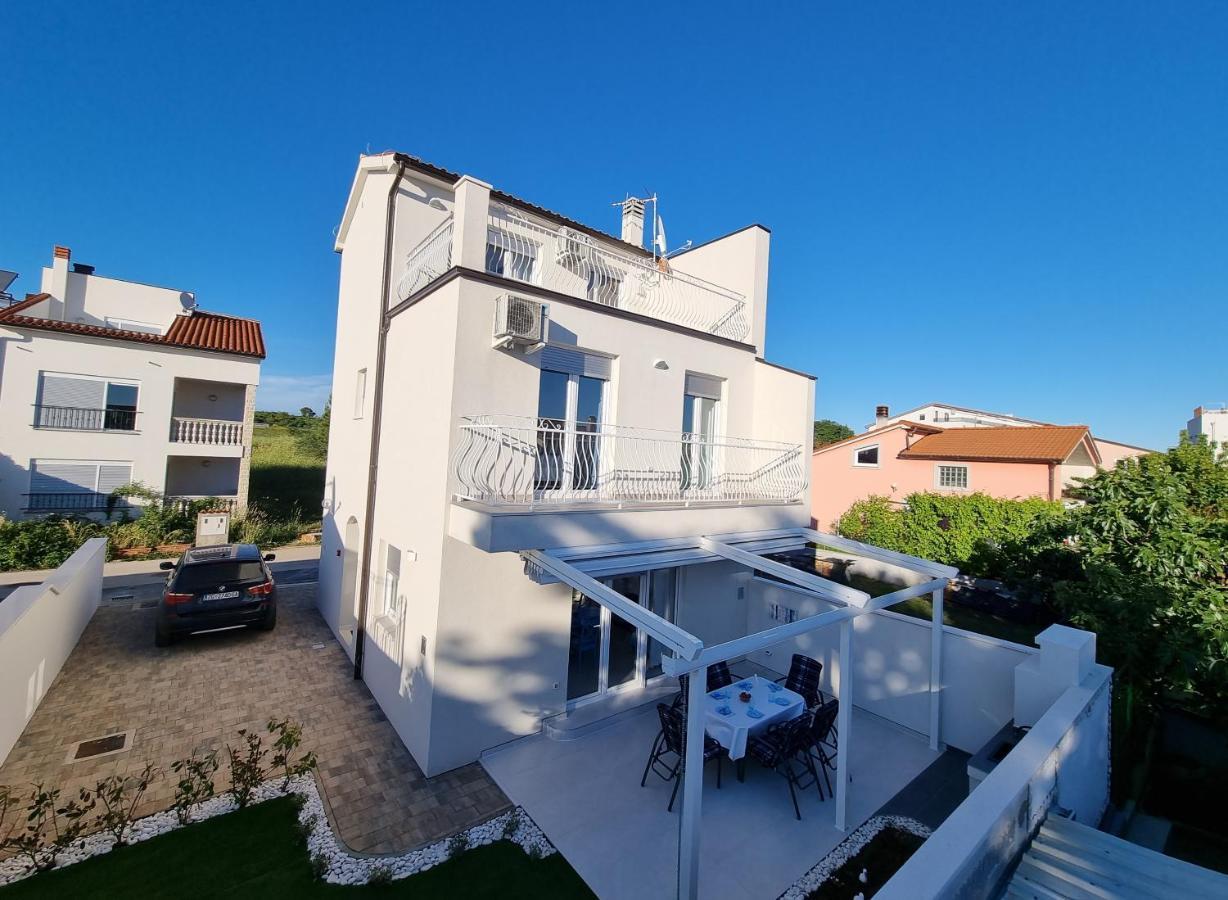 White House Posesi Villa Medulin Dış mekan fotoğraf